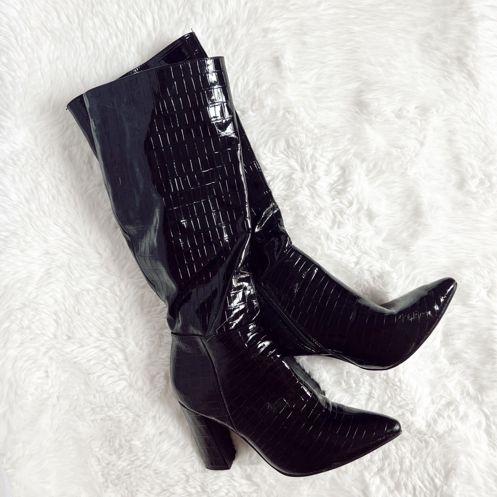 size 8 (could fit 7.5) womens black croc leather knee high heeled boots
